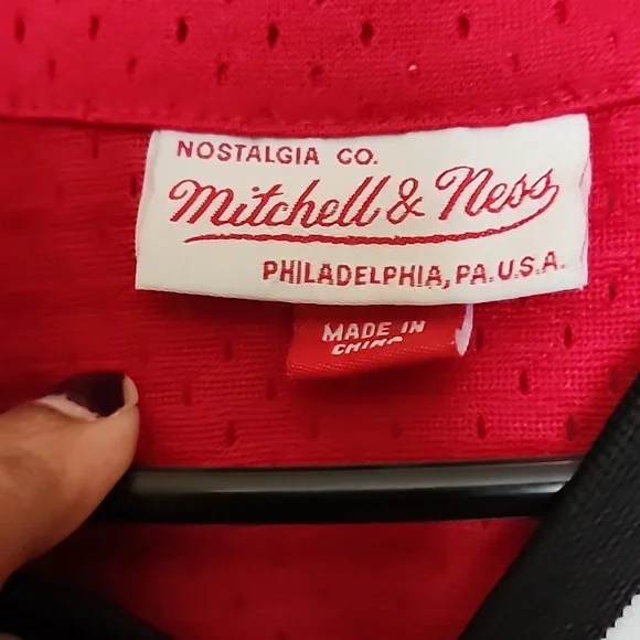 Mitchell & Ness Chicago Bulls Red Retro Jersey - Picture 6 of 8